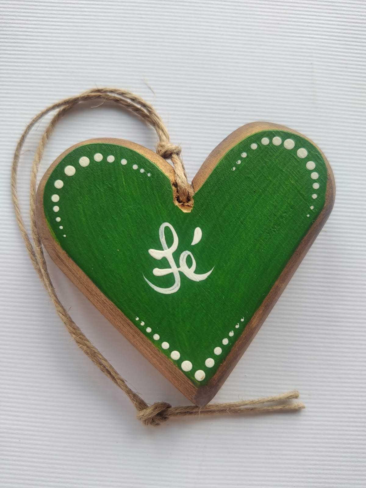 Coração De Madeira Pintado Cor Verde Peq - Fé ( 8 x 8 x 2 cm )