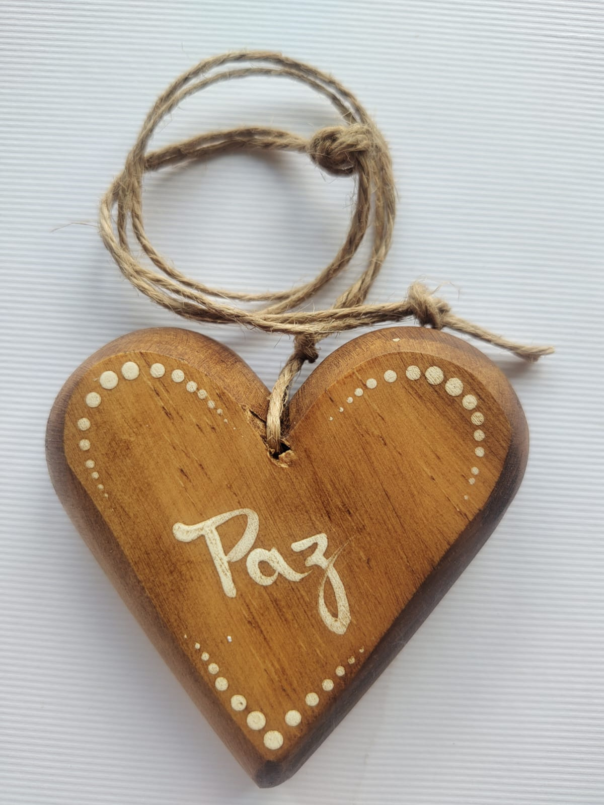 Coração De Madeira Rústico - Paz Peq ( 8 x 8 x 2 cm )