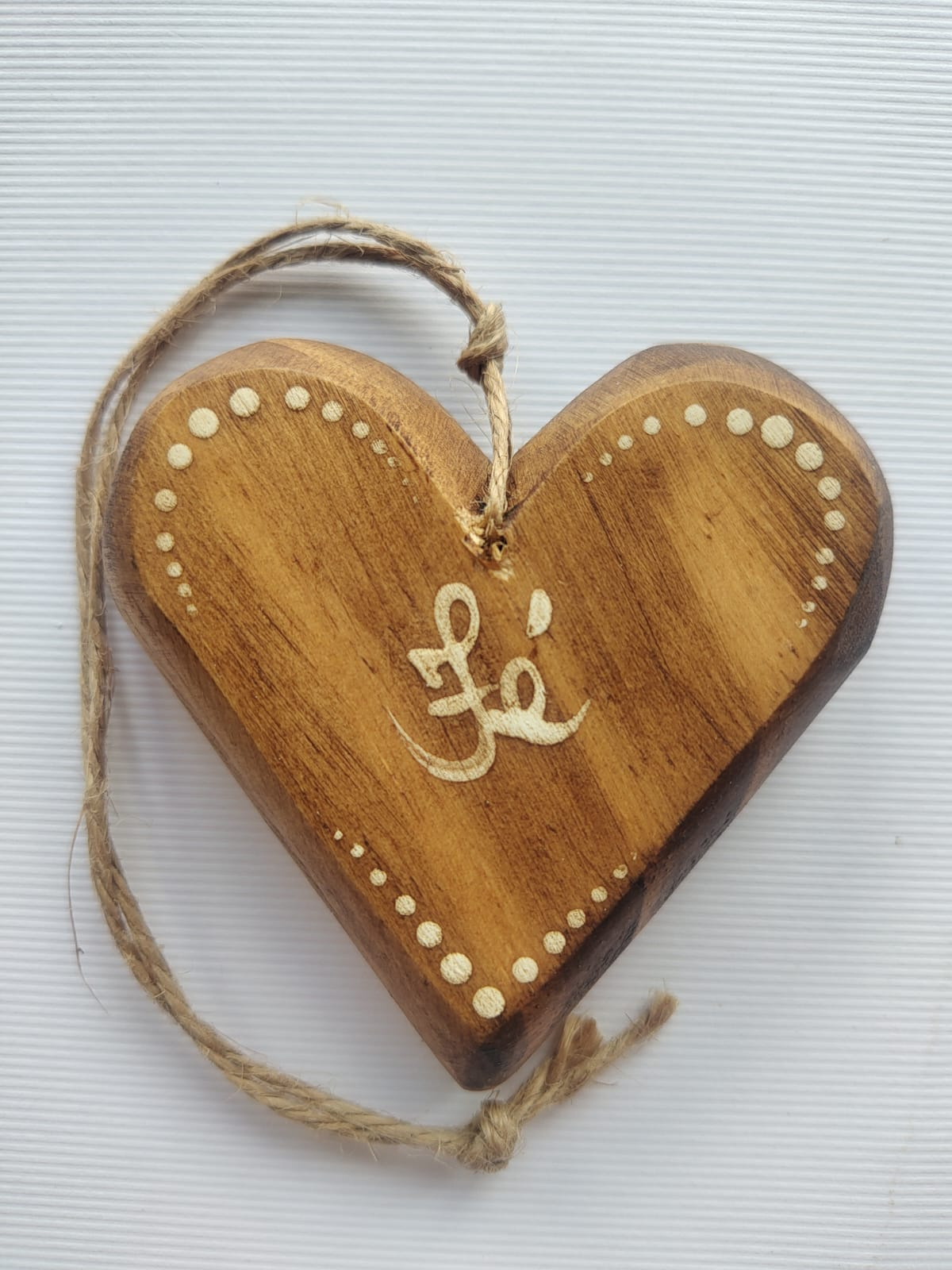 Coração De Madeira Rústico - Fé Peq ( 8 x 8 x 2 cm )