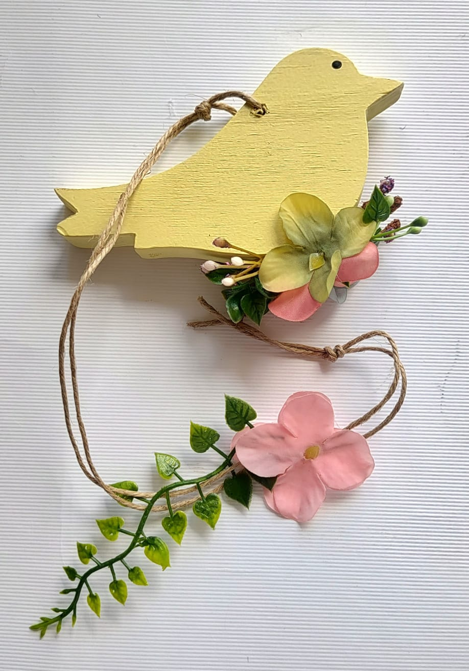 Móbile Passarinho de madeira cor Amarela