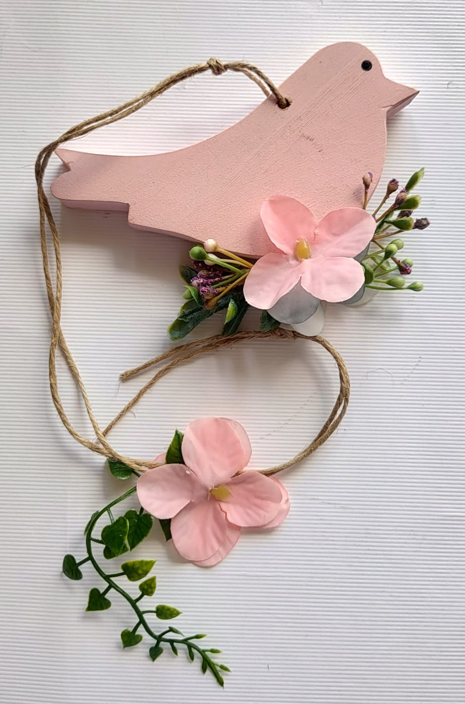 Móbile Passarinho de madeira cor Rosa